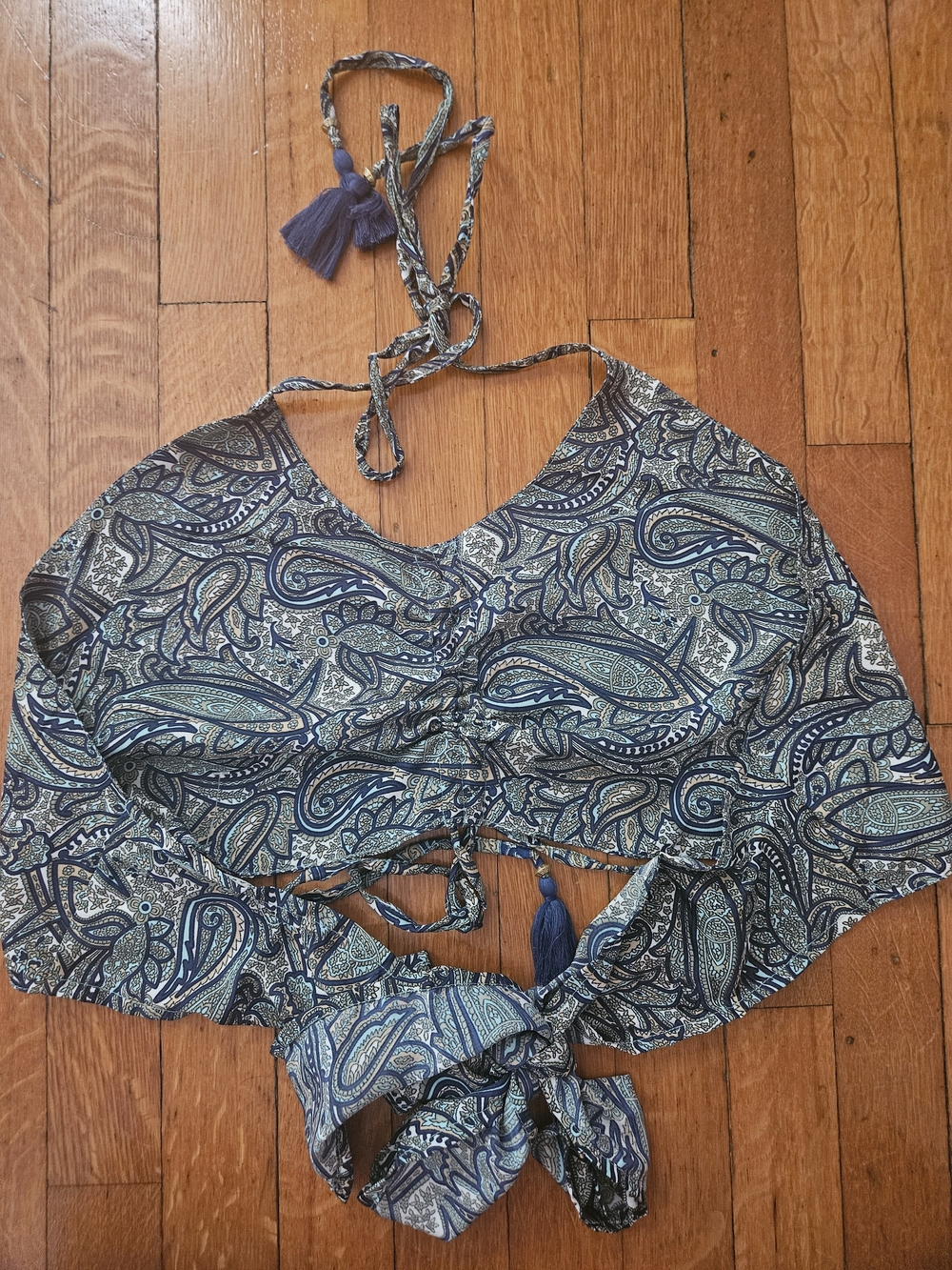 EARTHBOUND Paisley Tie-Front Halter NWOT